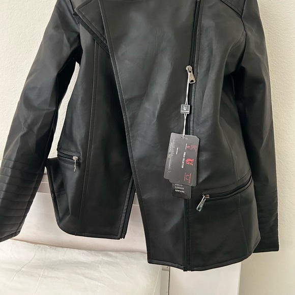 vg world collection Other - VG world collection Ferrari Men’s Leather jacket New Large